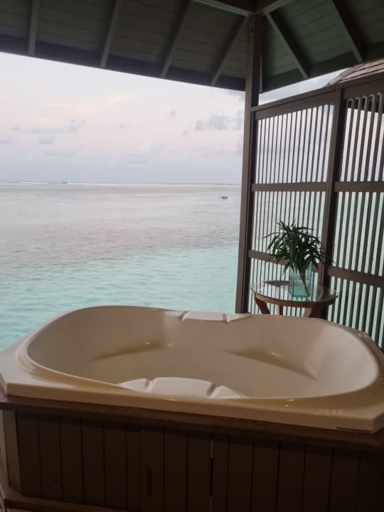 Zimmer Meeru Maldives Resort Island