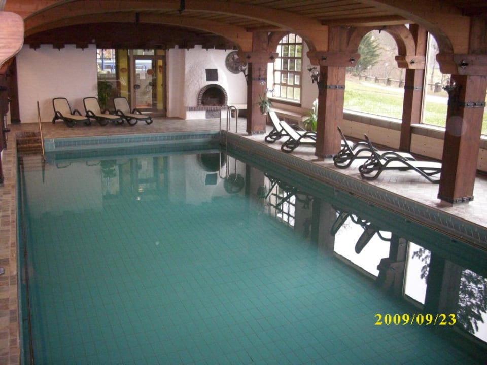 Andere Ansicht des Pools Hotel Prinz Luitpold Bad