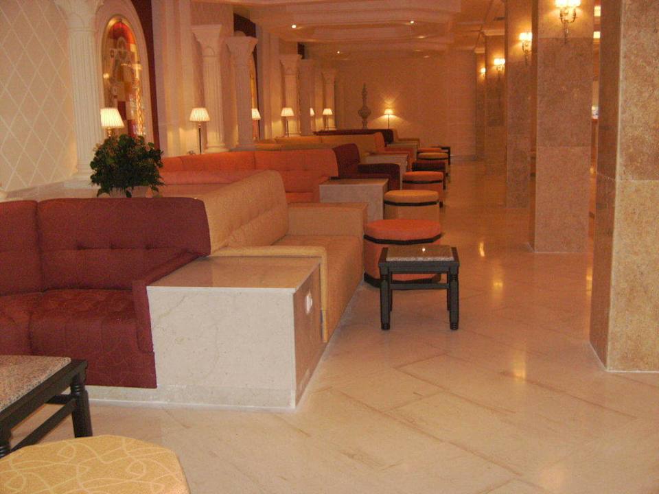 Lobby Royal Lido Resort & Spa