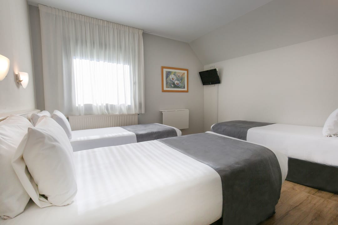 Zimmer Hotel Camel·lot