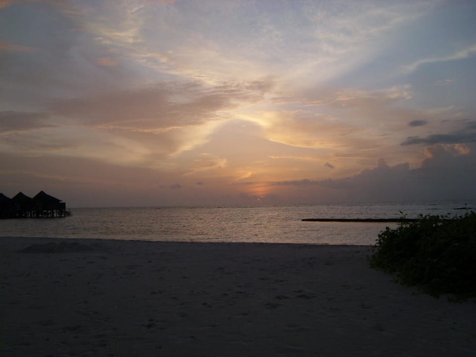 Sonnenuntergang Kuredu Island Resort & Spa