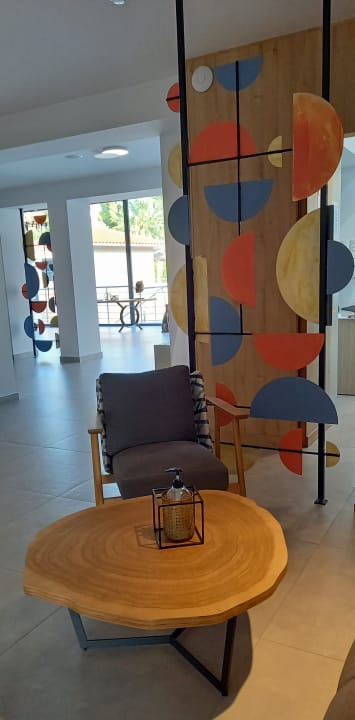 Lobby Hotel Lagomandra Beach