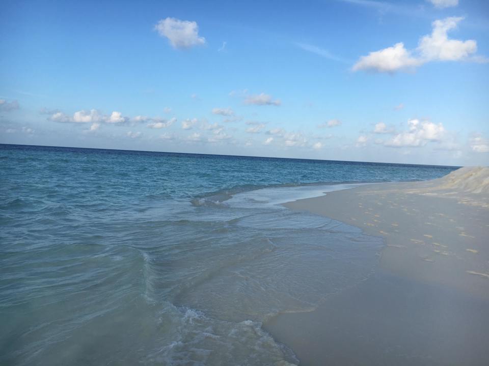 Sandbank Meeru Maldives Resort Island