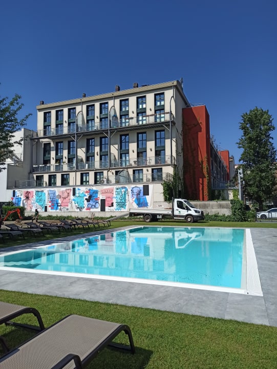 Gartenanlage Hotel Ramada Plaza Milano