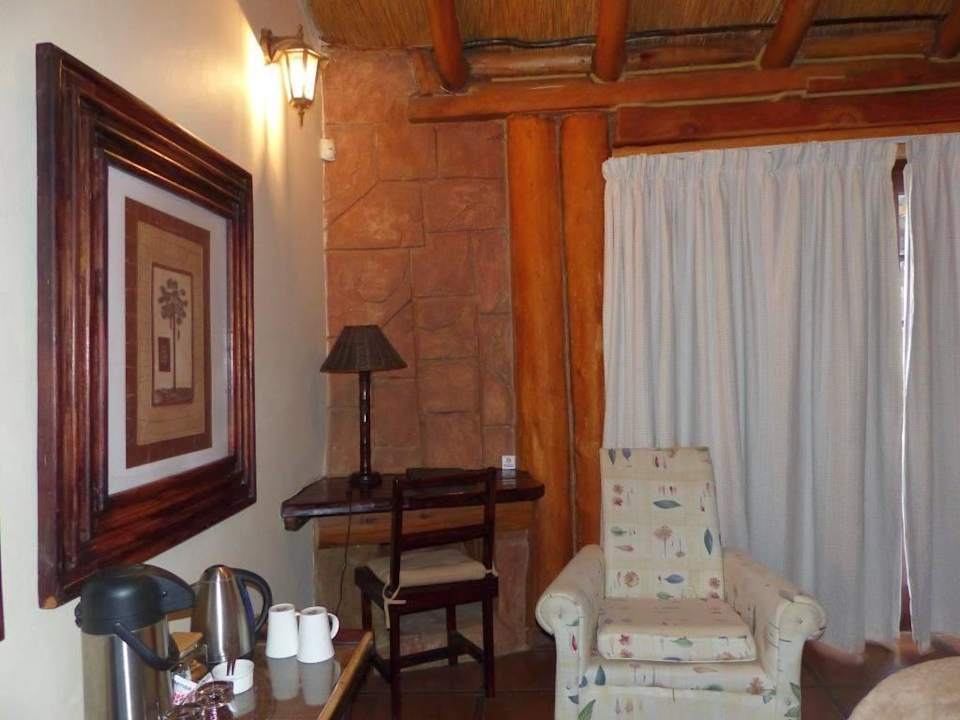 Kleine Schreibtisch mit Stuhl Hotel The Old Orchard