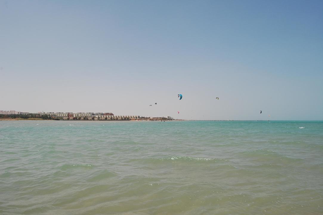 Widok z plaży  Riviera Aqua Park Resort