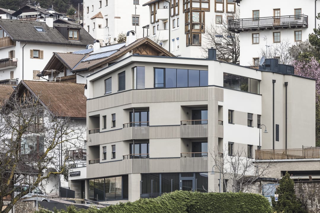 Außenansicht Luis und die Buabm - Gasthof Jenesien