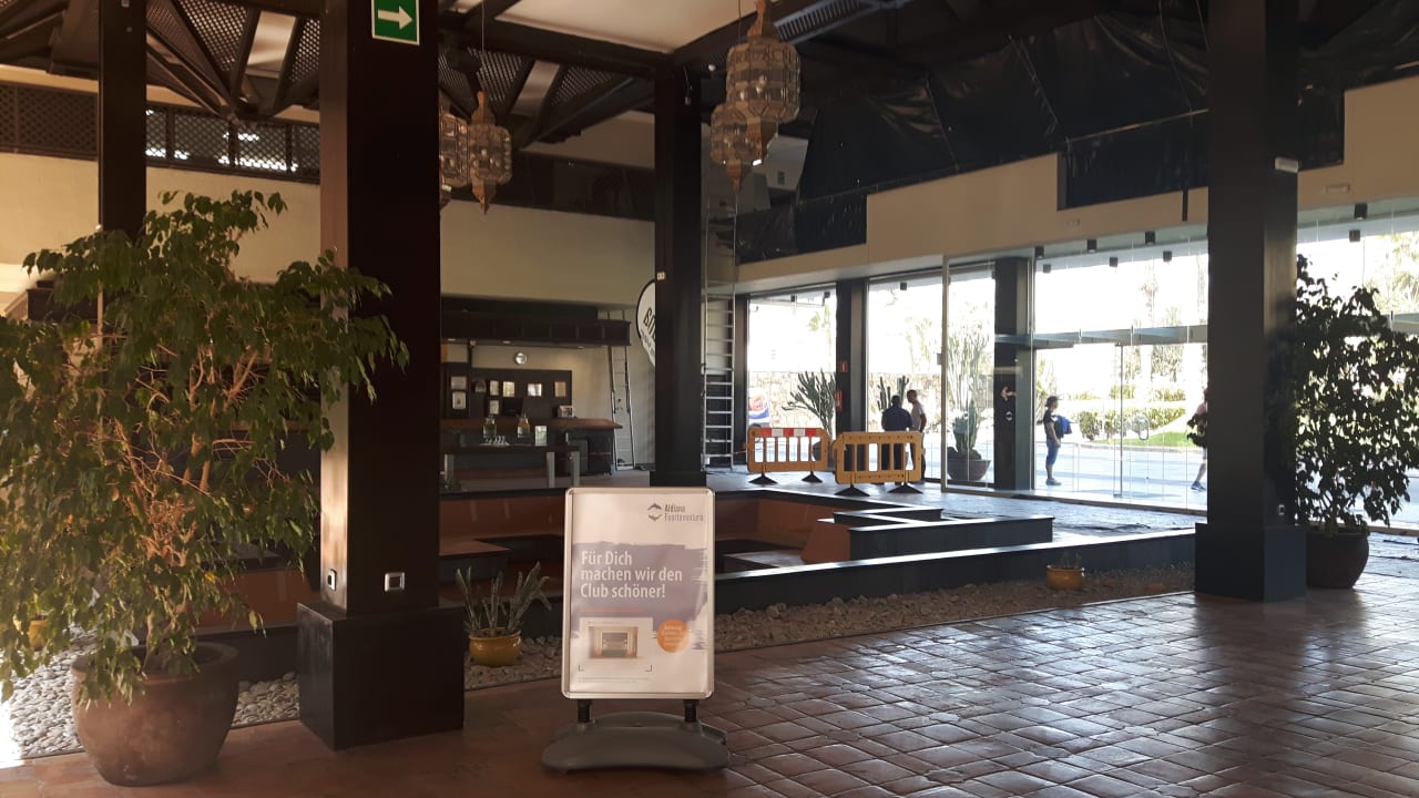 Stemmarbeiten an der Decke Eingangsbereich Rezeption Aldiana Club Fuerteventura