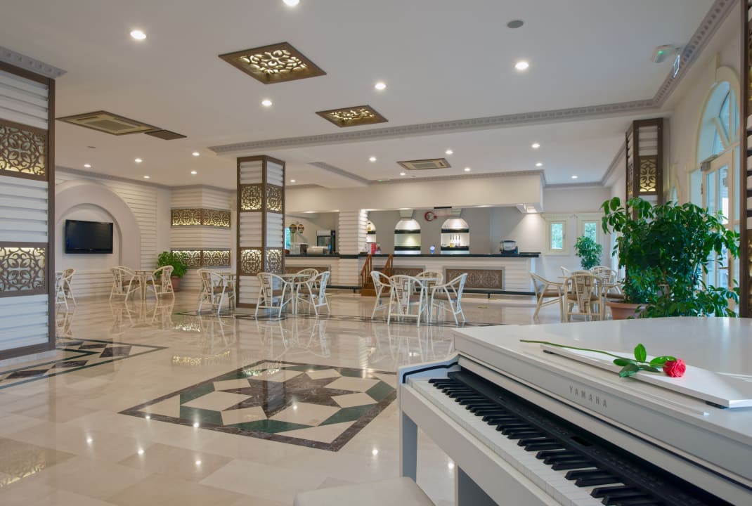 Lobby Hotel Club Paradiso