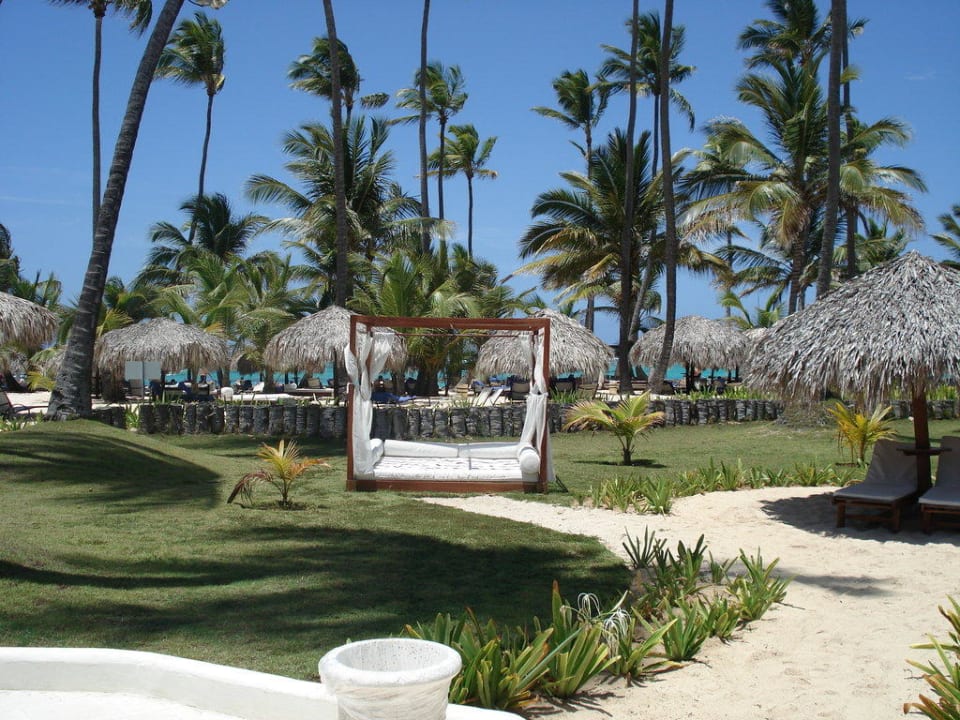 Balibetten am Pool TRS Turquesa Hotel - Adults only