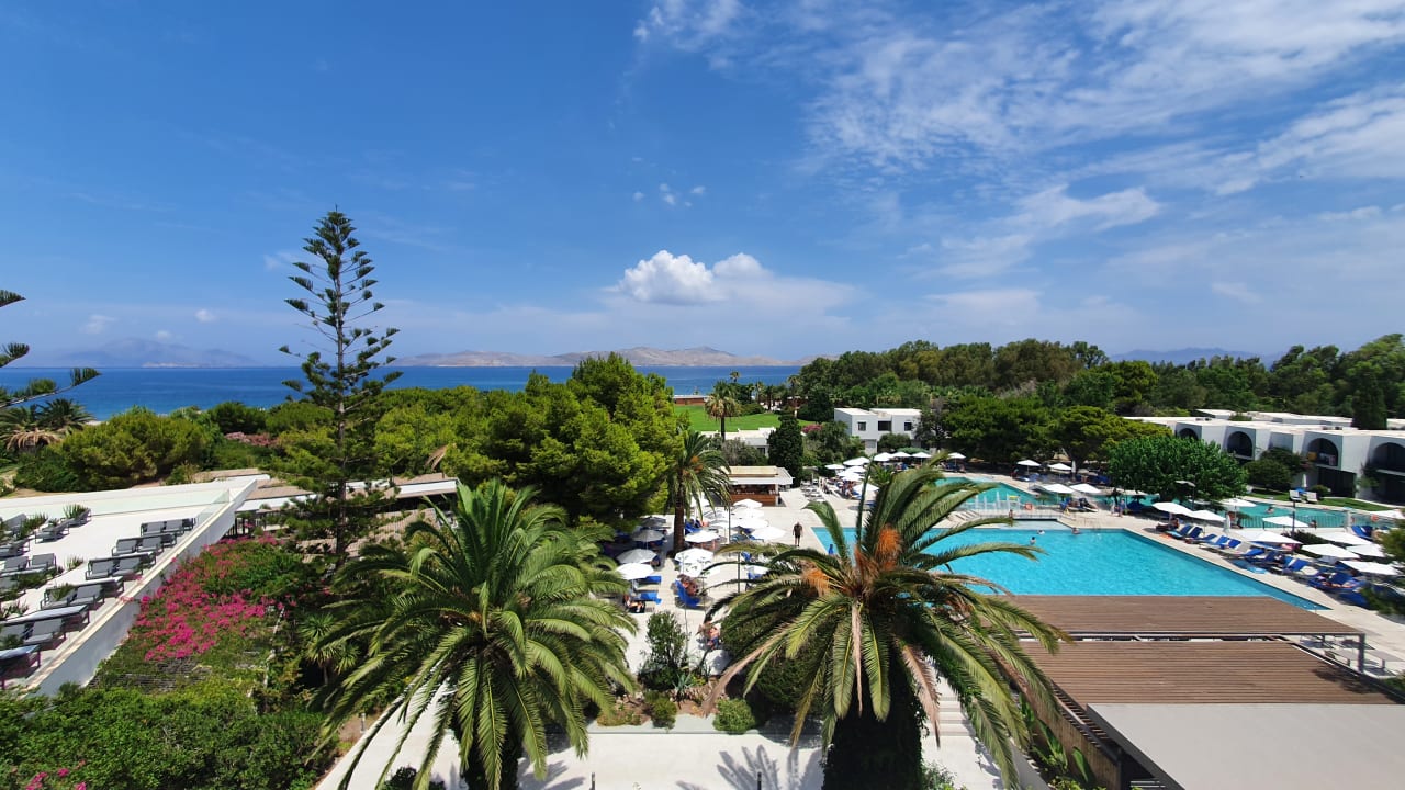 Pool Caravia Beach Hotel