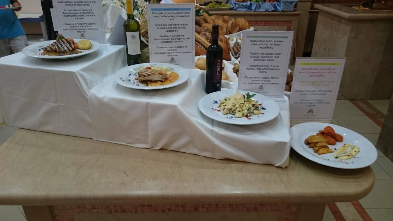 Gerichte zur Auswahl  Atrium Palace Thalasso Spa Resort & Villas