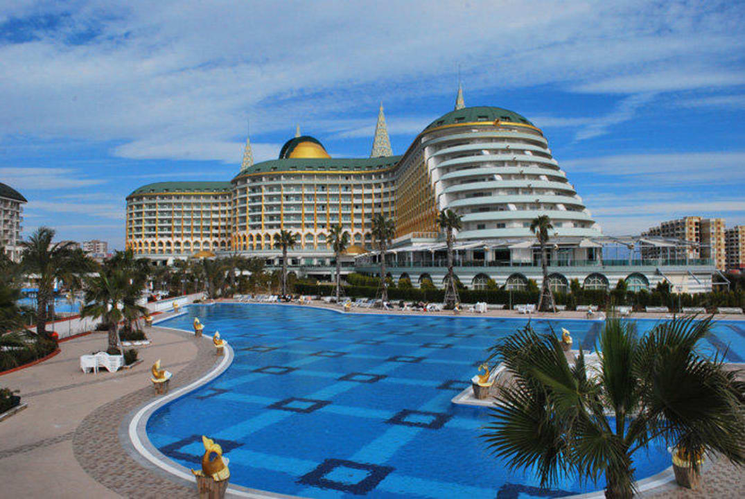 Hotel and pool Hotel Delphin Imperial