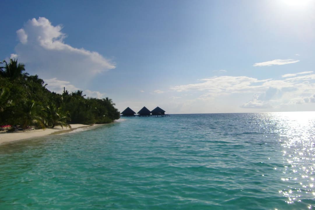 Blick auf die Wasserbungalows & Rannalhi Adaaran Club Rannalhi - All Inclusive