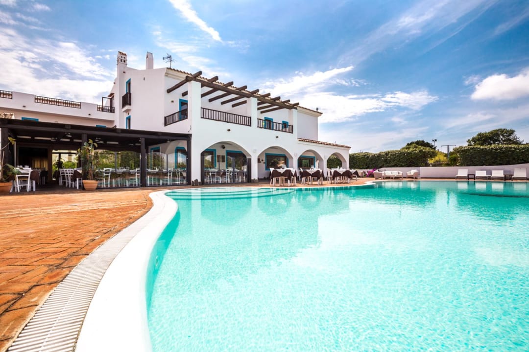 Außenansicht Hotel La Funtana