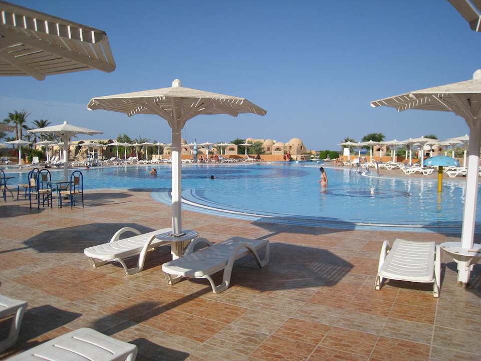 Pool Utopia Beach Club