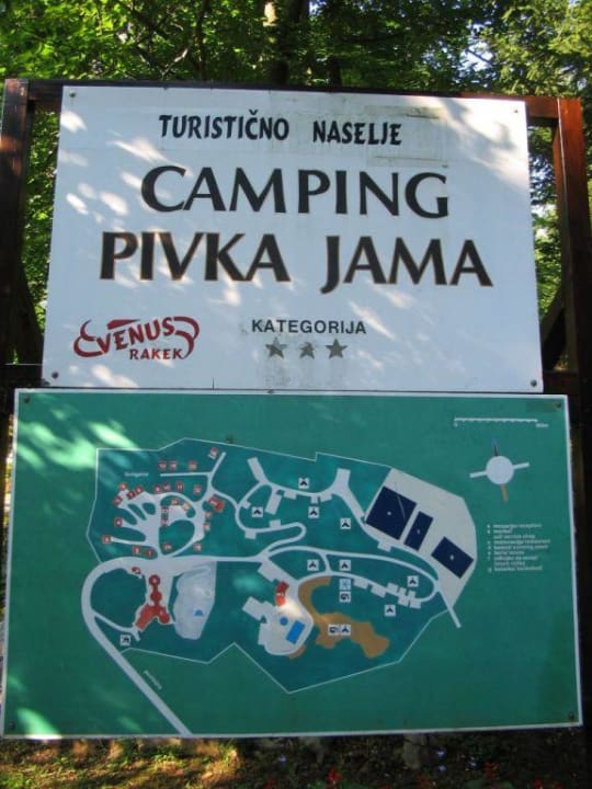 Entrance Postojna Cave Hotel Jama