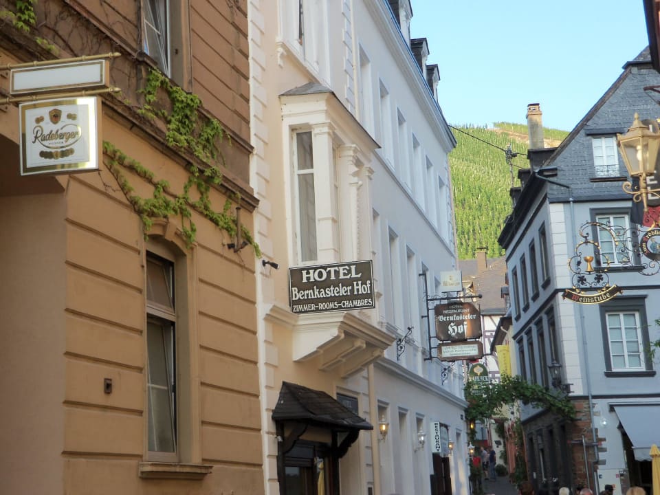 Seitlicher Anblick Hotel Bernkasteler Hof