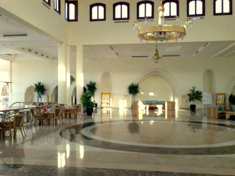 Lobby Pensée Royal Garden Beach Resort