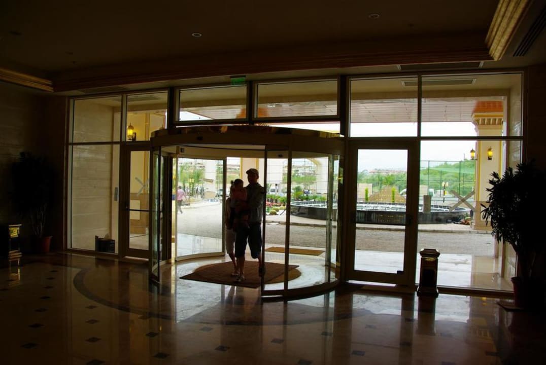 Eingang Diamond Excellence Resort & Spa