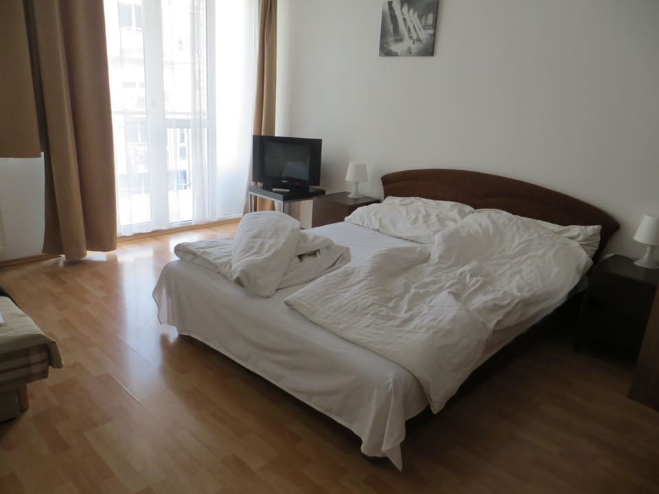 Balkony door Aparthotel Agape