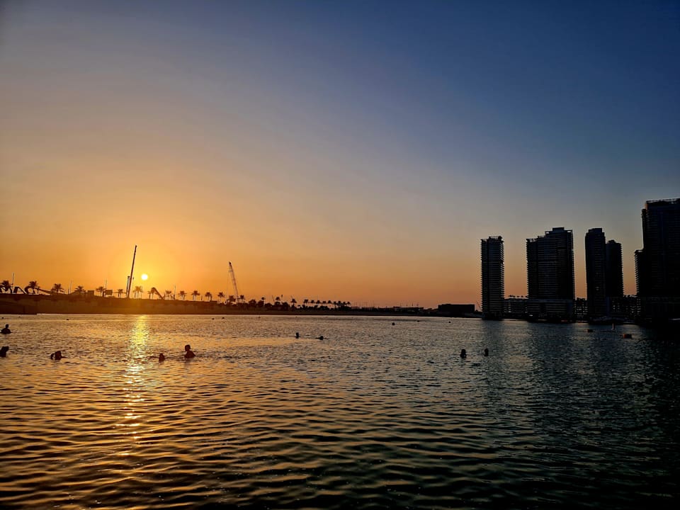 Strand Le Meridien Mina Seyahi Beach Resort & Waterpark