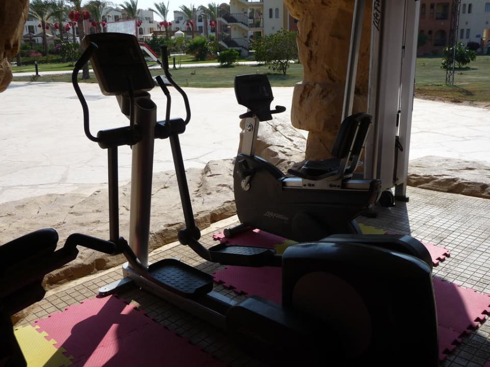 Fitnessbereich SUNRISE Royal Makadi Resort