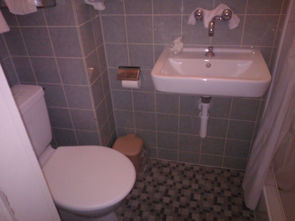 Grösse des Badezimmers Hotel Baslertor