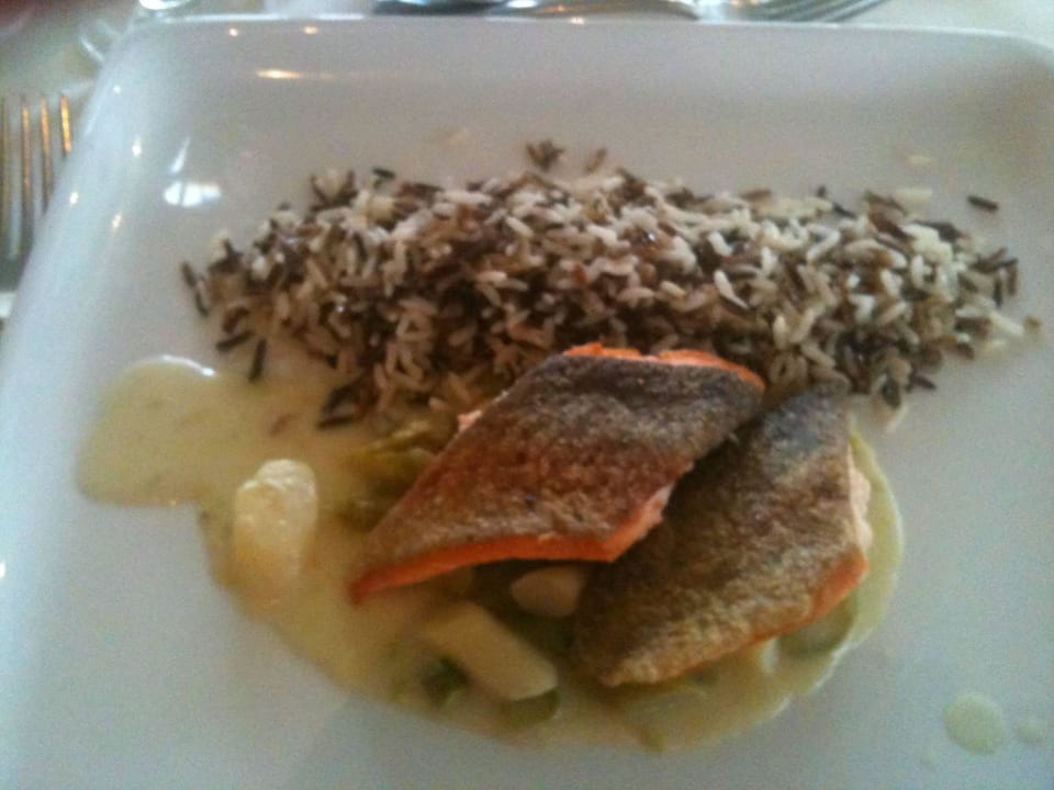 Lachs mit Wildreis Best Western Plus Parkhotel Maximilian Ottobeuren
