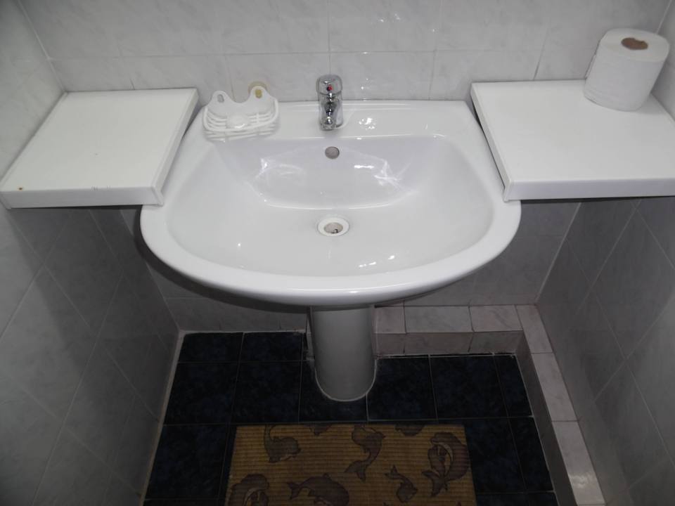 Zimmer 912 - Waschbecken Hotel Cosmos