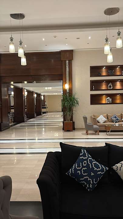 Lobby SUNRISE Crystal Bay Resort