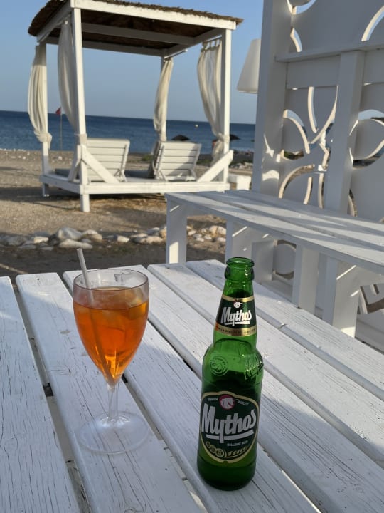 Gastro Asterias Beach Resort