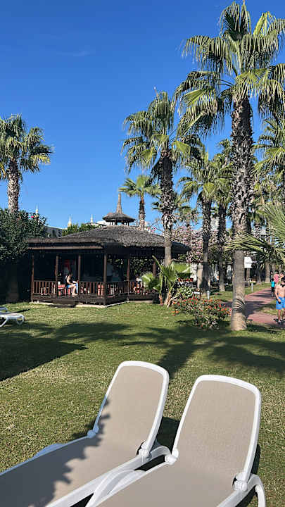 Gartenanlage Saturn Palace Resort Hotel