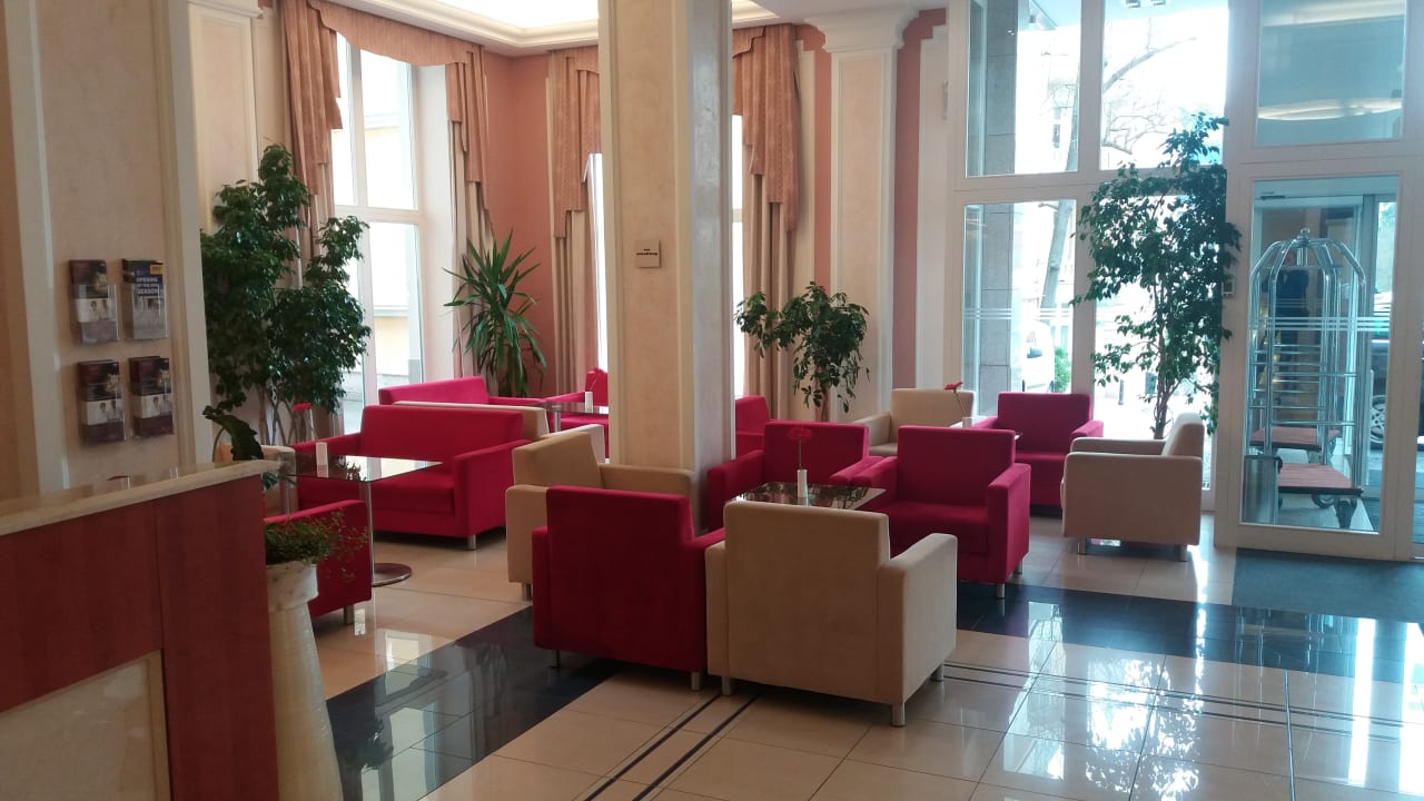 Lobby Hotel Olympia