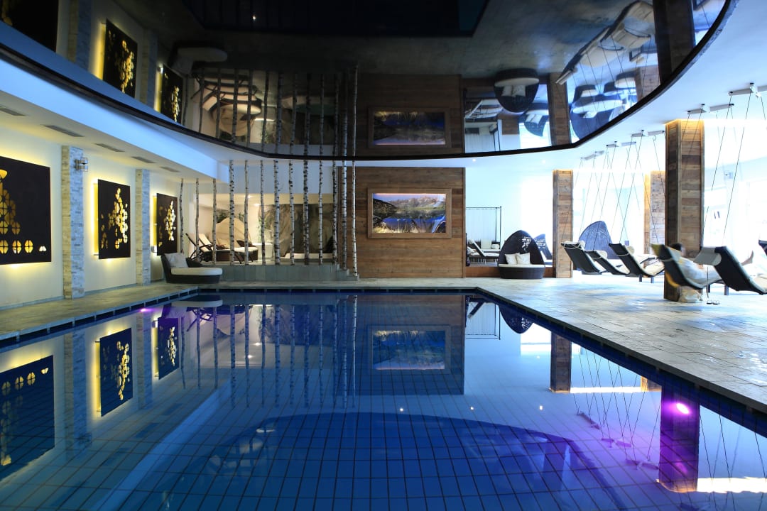 Hallenbad STROBLHOF Active Family SPA Resort