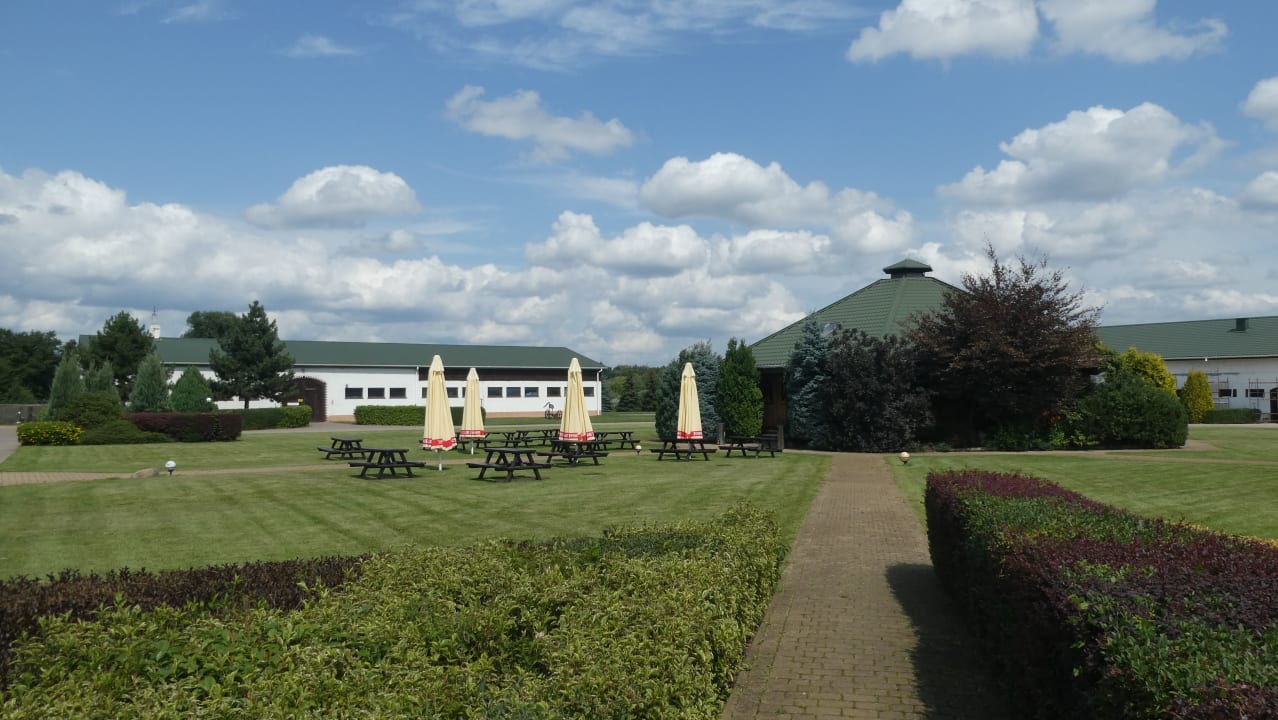 Außenansicht Hotel Sielanka nad Pilicą
