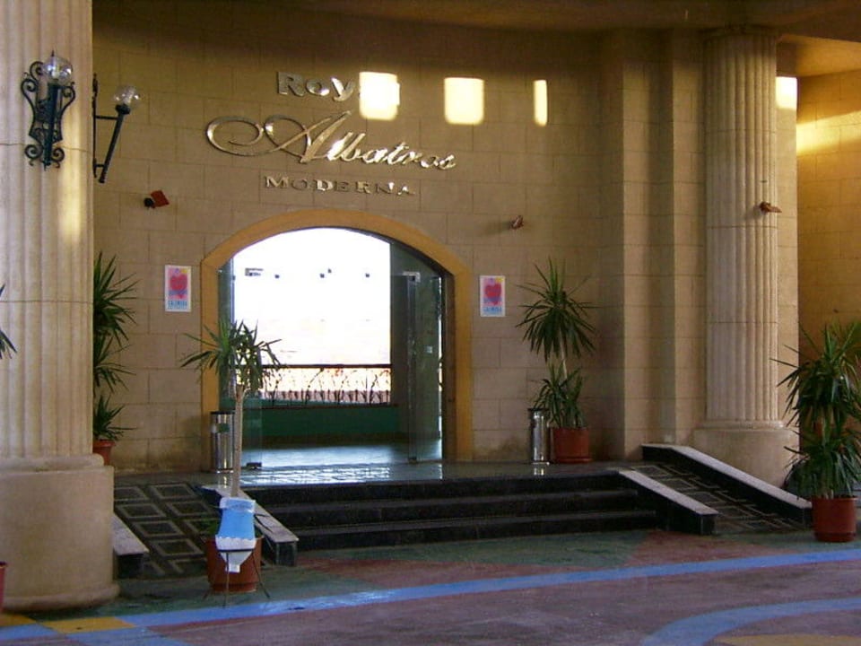 Eingang Pickalbatros Royal Moderna Resort-Sharm El Sheikh