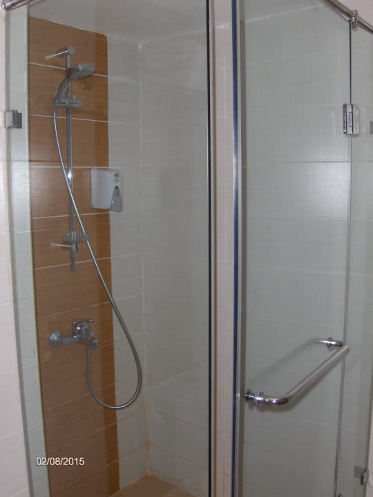 Good pressure Royal Star Beach Resort