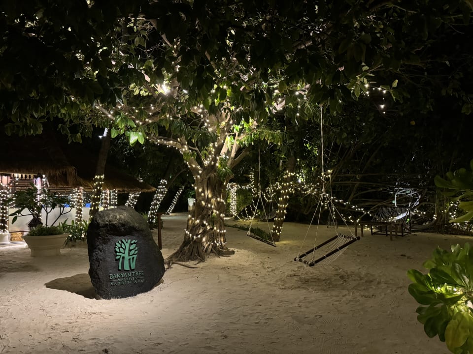 Gartenanlage Banyan Tree Vabbinfaru