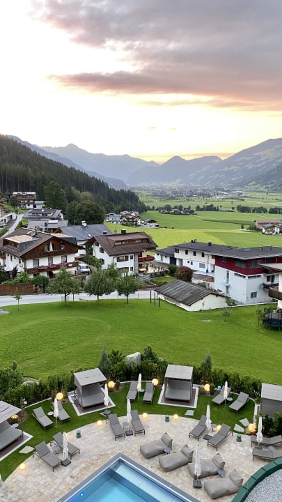 Ausblick Platzlhof - Mein Hotel im Zillertal
