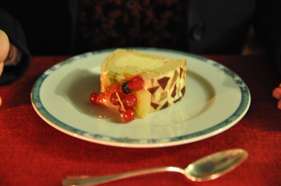 Dessertbeispiel: mit viel Liebe und Geschmack  Hotel Roess