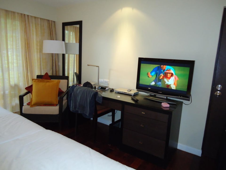 Unser Fernseher Holiday Inn Resort Phuket Surin Beach by IHG