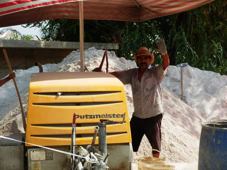 Weg zum Strand Dizalya Palm Garden