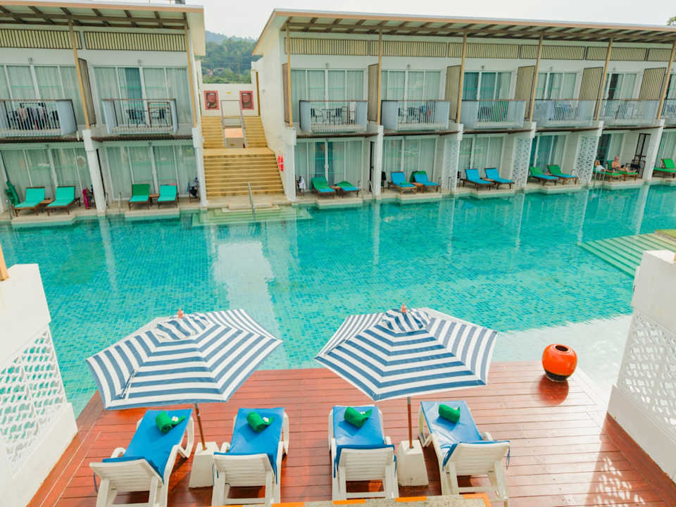 Pool The Briza Beach Resort Khaolak