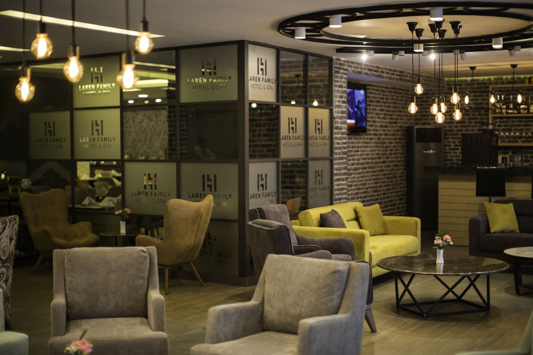 Lobby Laren Family Hotel & SPA (Boutique Class)