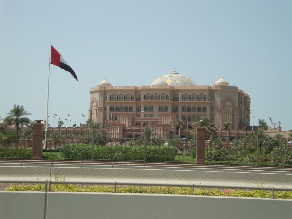 Außenansicht Emirates Palace Mandarin Oriental