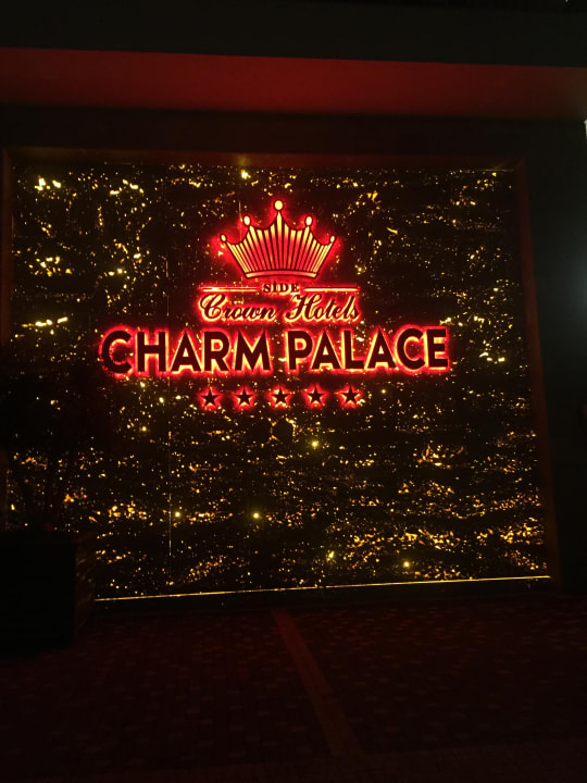 Sonstiges Well Palace Side