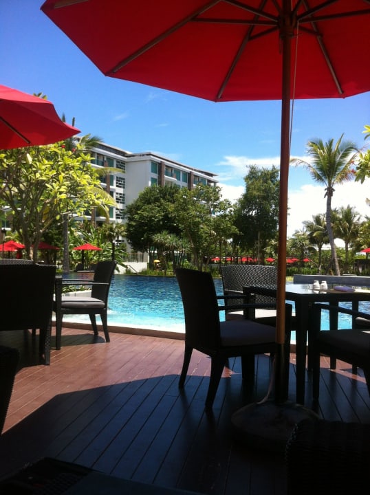 An der Poolbar Amari Hua Hin