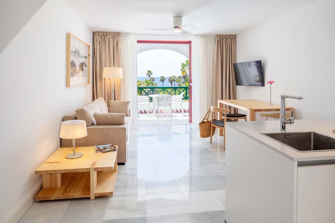 Zimmer Parque Santiago IV Official