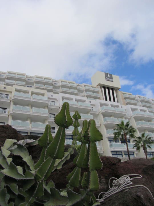 Blick auf das Hotel Princess Taurito